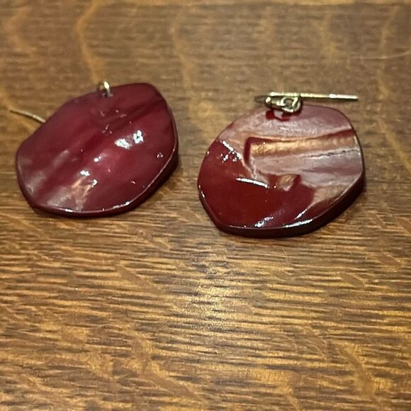 Vintage Artesian Bohemian Red Shell Drop Hook Earrings - Picture 7 of 13